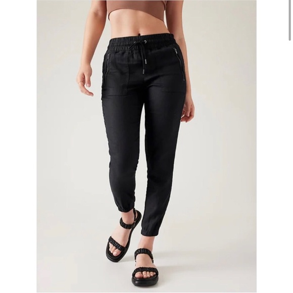 Athleta Pants - Athleta Cabo Linen Joggers Size 6 Black Activewear Lagenlook Zip Pockets